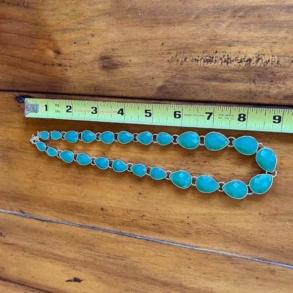 Banana Republic Green Teardrop Faceted Acrylic Bead Bib Chain Link Necklace - Picture 7 of 7